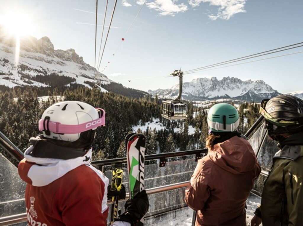 Seilbahn Tiers Carezza Dolomites Copyright Helmuth Rier